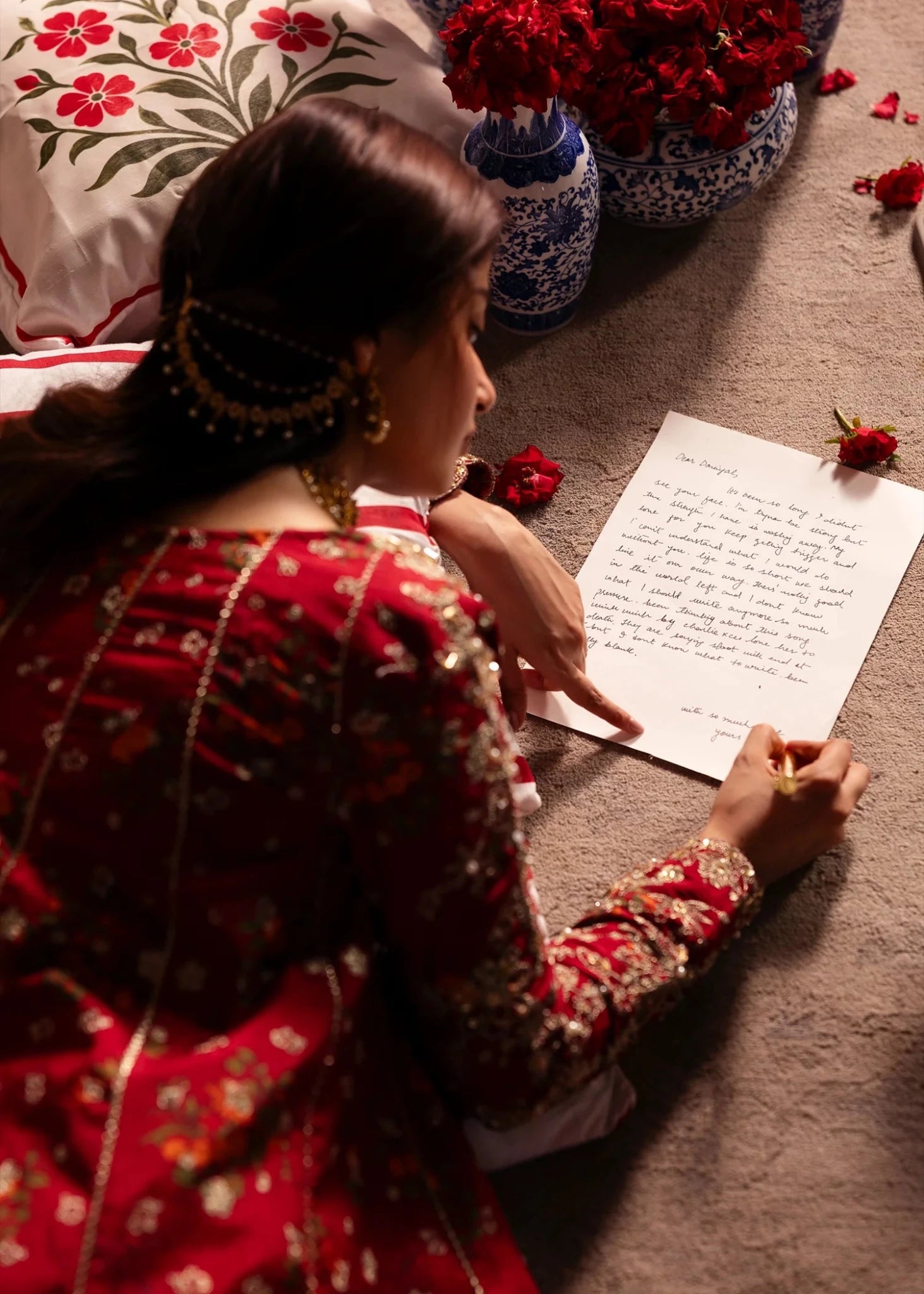 Kanwal Malik Maahi '26 Zarminay Red festive outfit