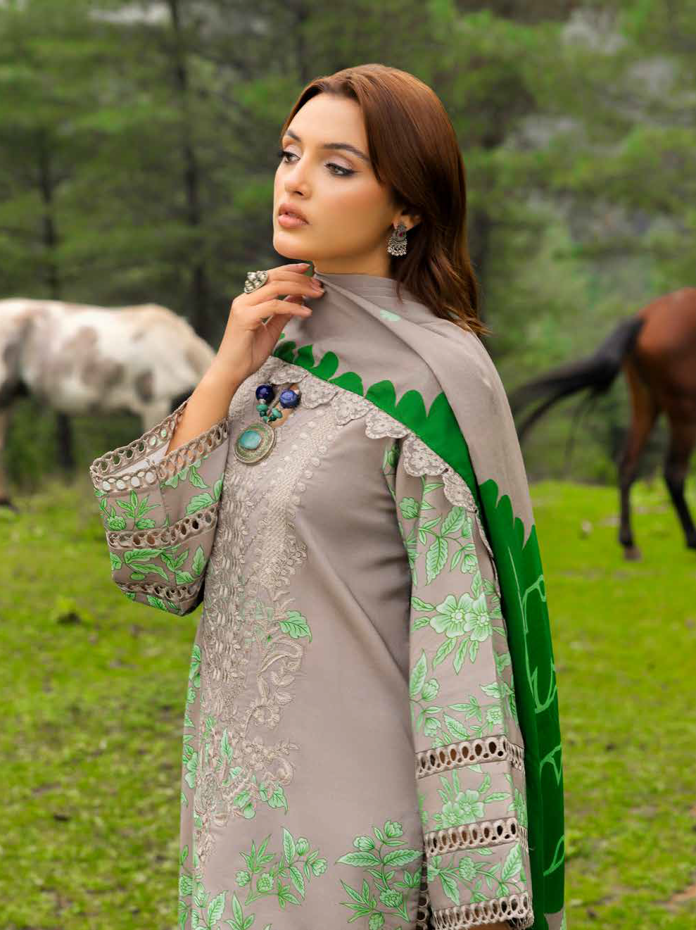 Embroidered Linen 3Pc Suit CCW5-04