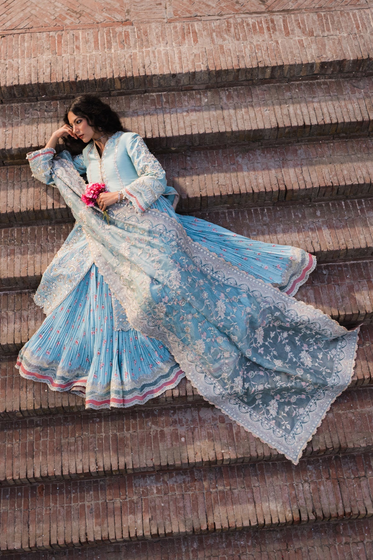 Nyra Sassi Vasl '26 Pret Pakistani designer outfit look 4