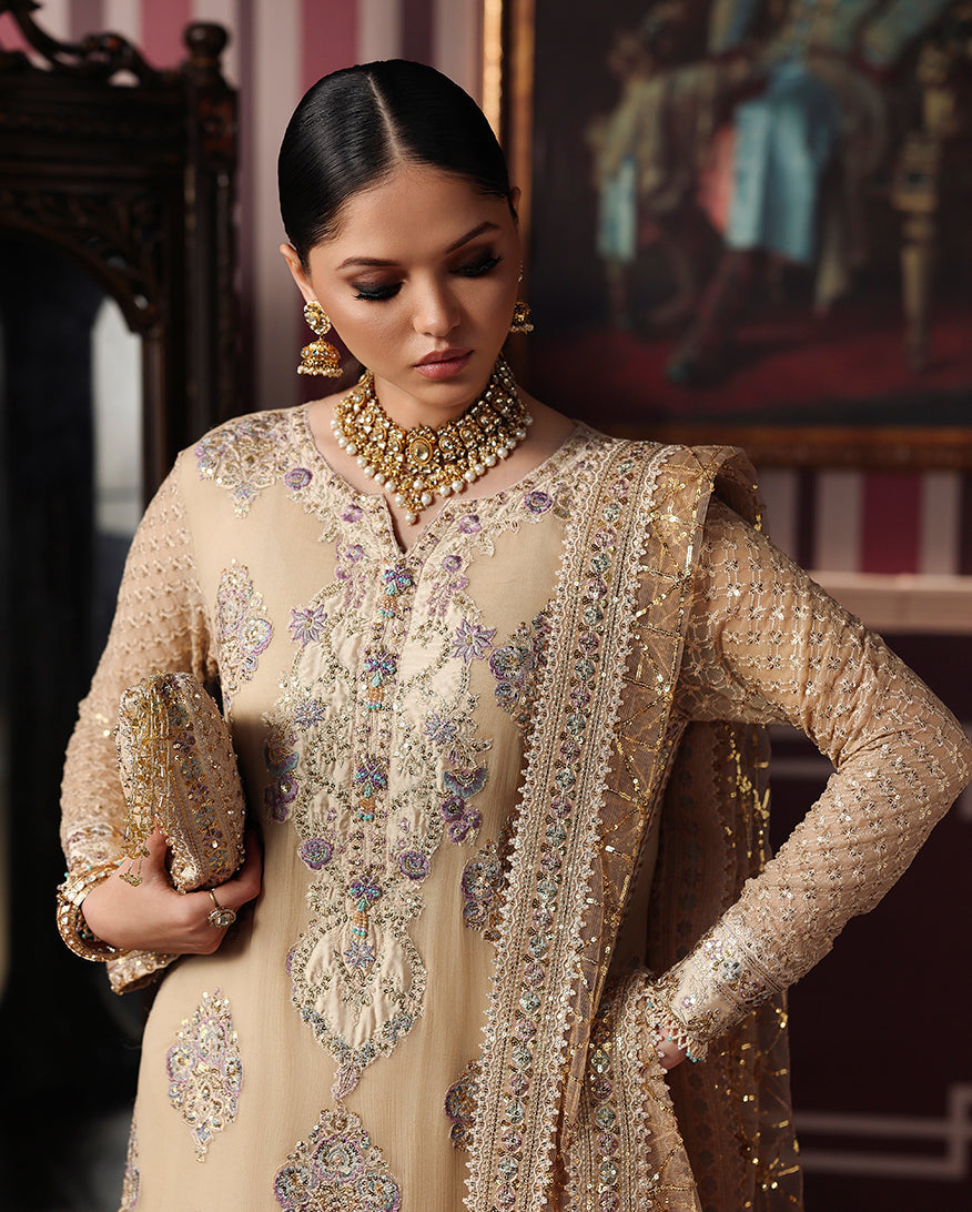 Roheenaz Empress Glow Royale Eternel Chiffon Edit Pakistani designer outfit look 4