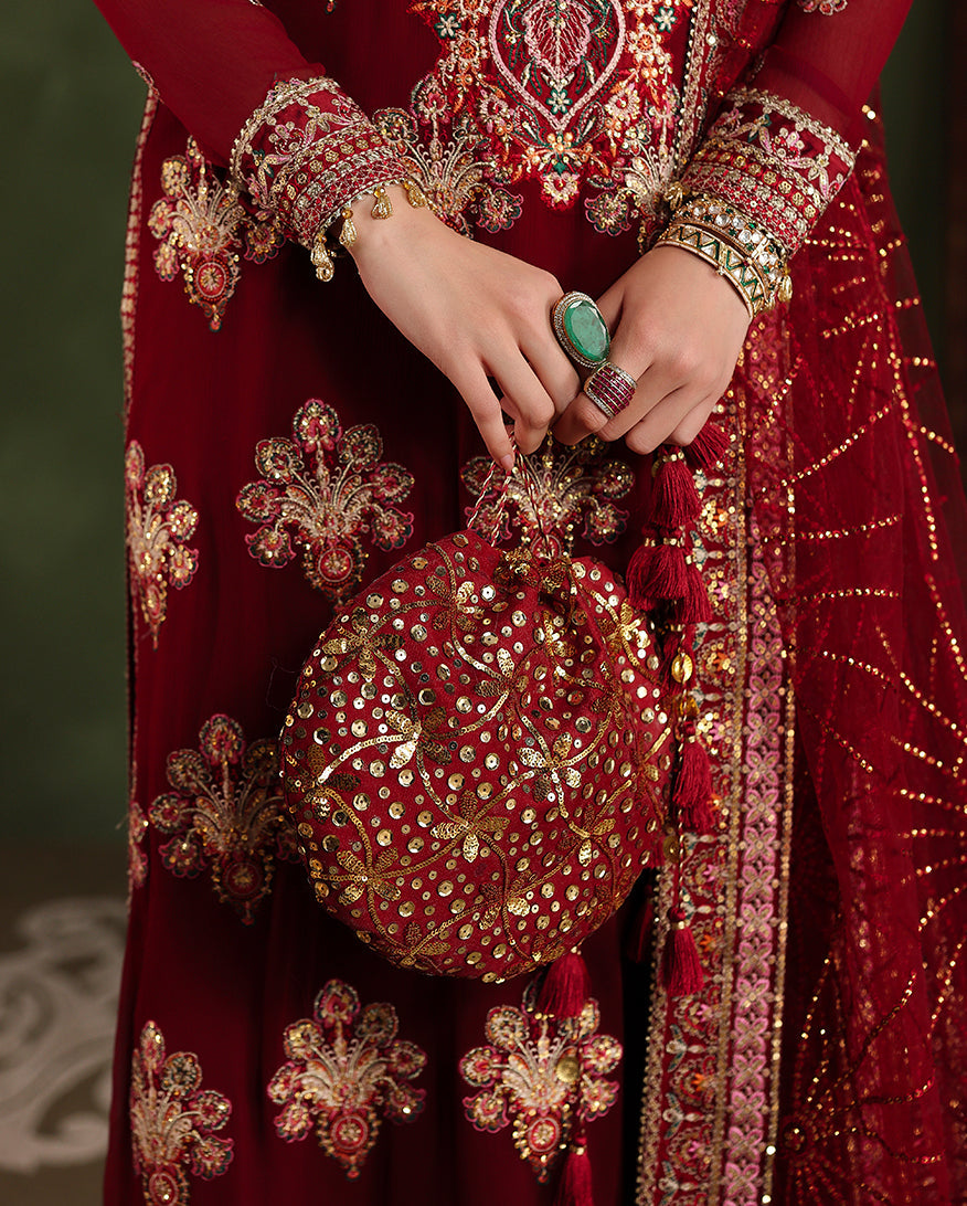 Roheenaz Imperial Grace Royale Eternel Chiffon Edit Pakistani designer outfit look 4