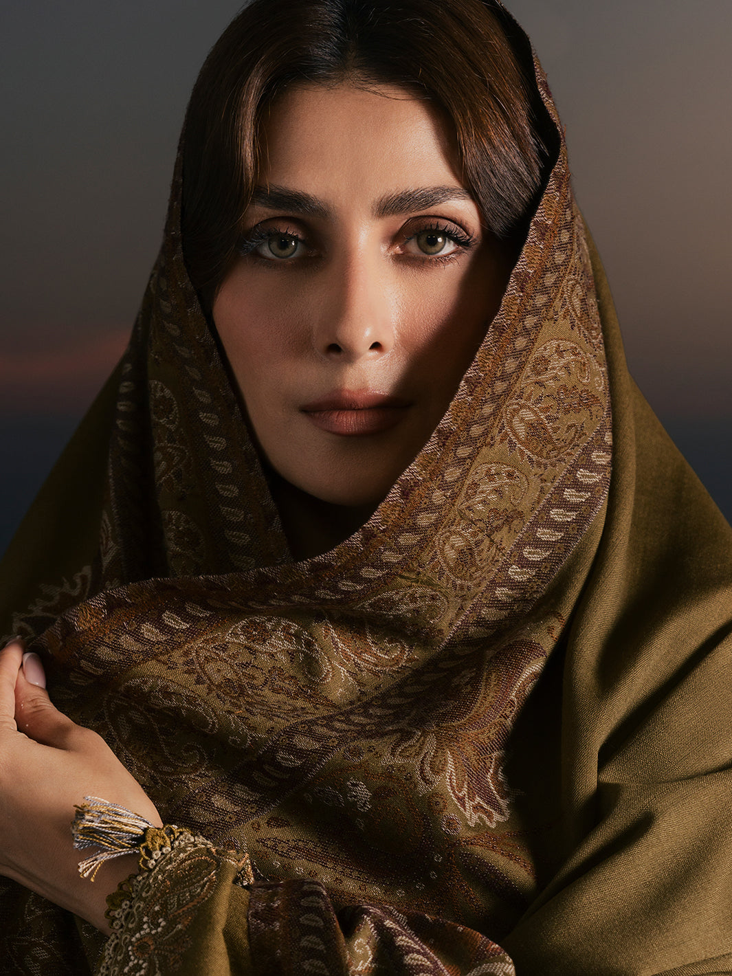 Izel MAYAL Musafir Winter '26 Pakistani designer outfit look 6
