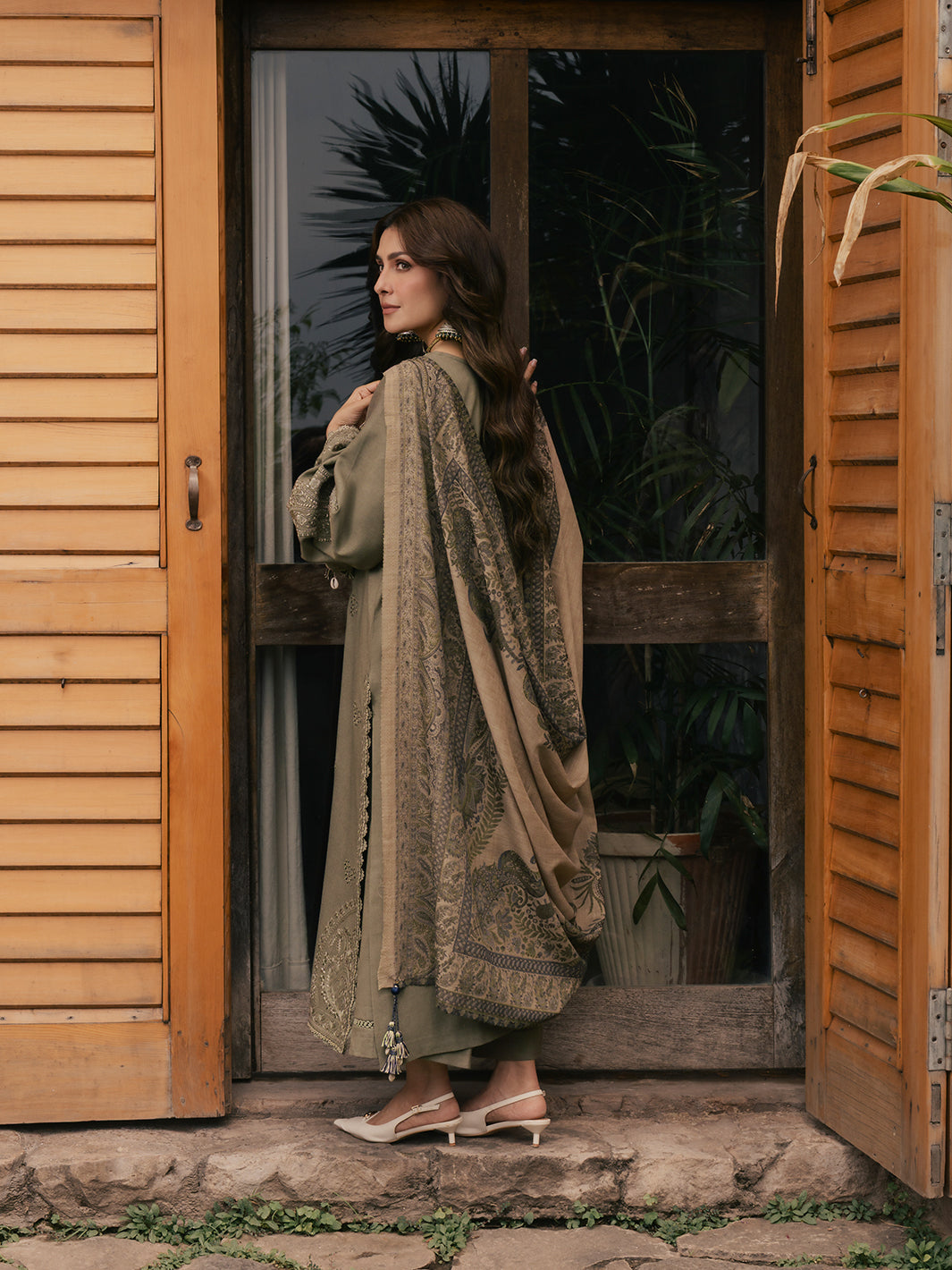 Izel RUKH Musafir Winter '26 Pakistani designer outfit look 6