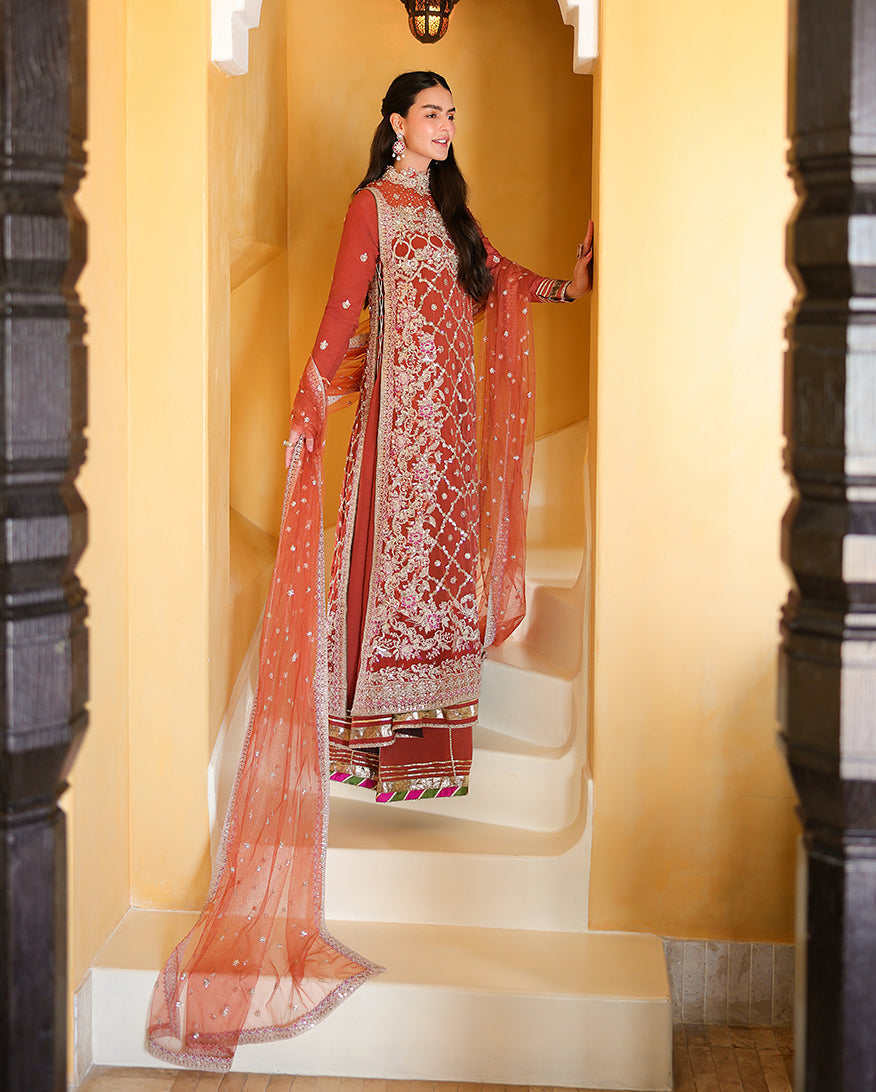 Mushq Rose Romance side view with raw silk sleeves