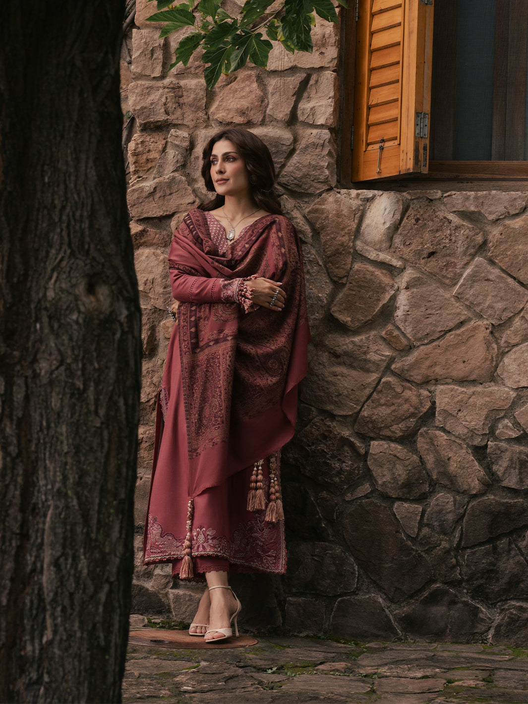 Izel ZEBA Musafir Winter '26 Pakistani designer outfit look 6