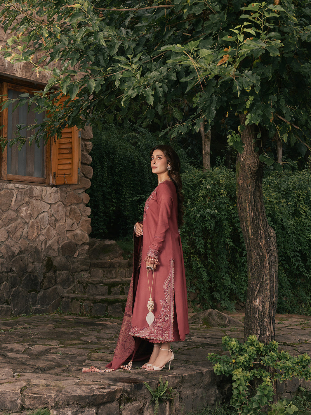 Izel ZEBA Musafir Winter '26 stitched Pakistani designer outfit look 3