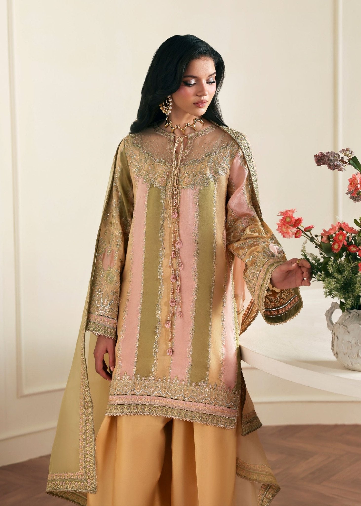Kanwal Malik Bareeha Rea Luxury Pret '26 stitched Pakistani designer outfit look 7