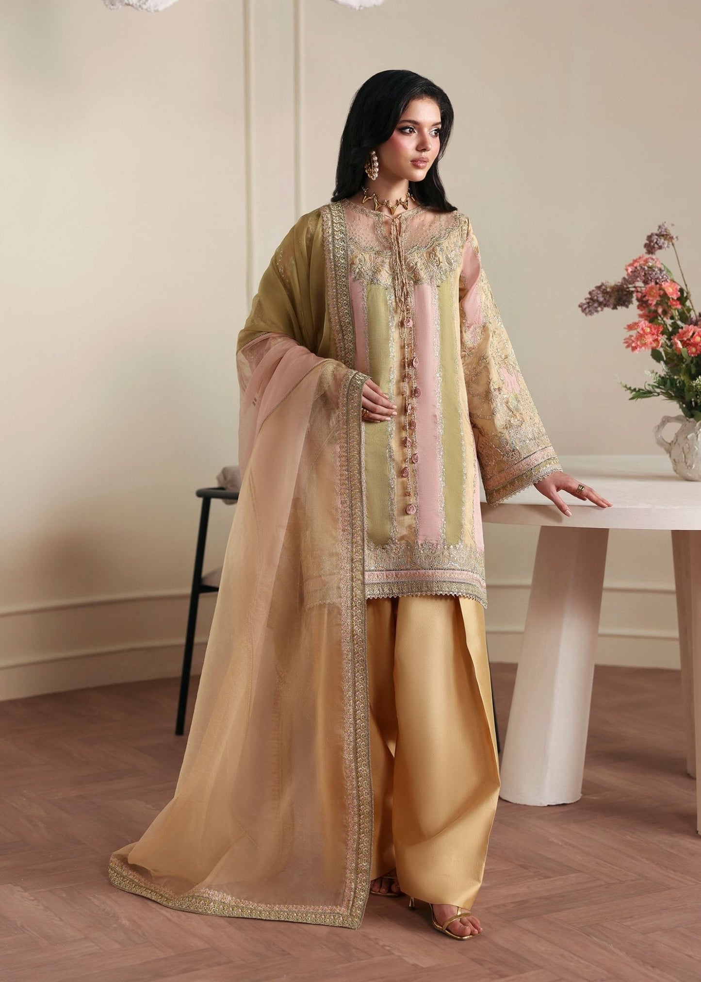 Kanwal Malik Bareeha Rea Luxury Pret '26 Pakistani designer outfit look 5