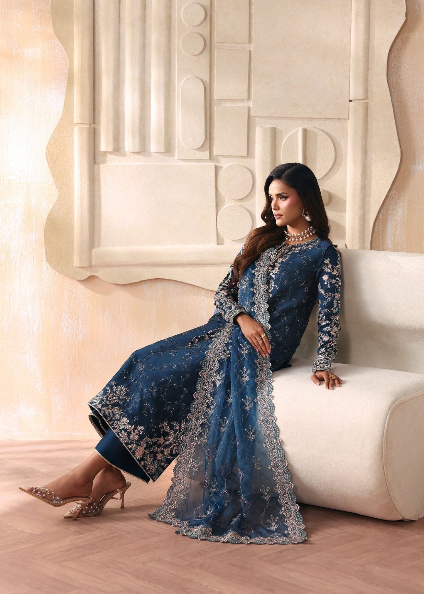 Kanwal Malik Fiya Rea Luxury Pret '26 Pakistani designer outfit look 9