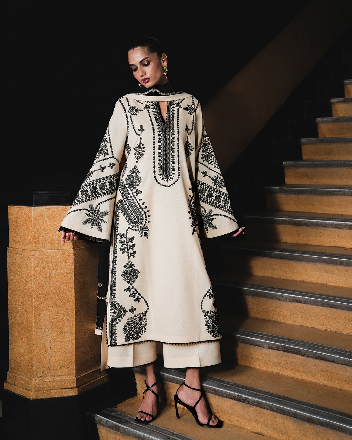 Jugnu Lahore Nigah Jugnu Lahore | Karandi A/W '26 Edit I image 1