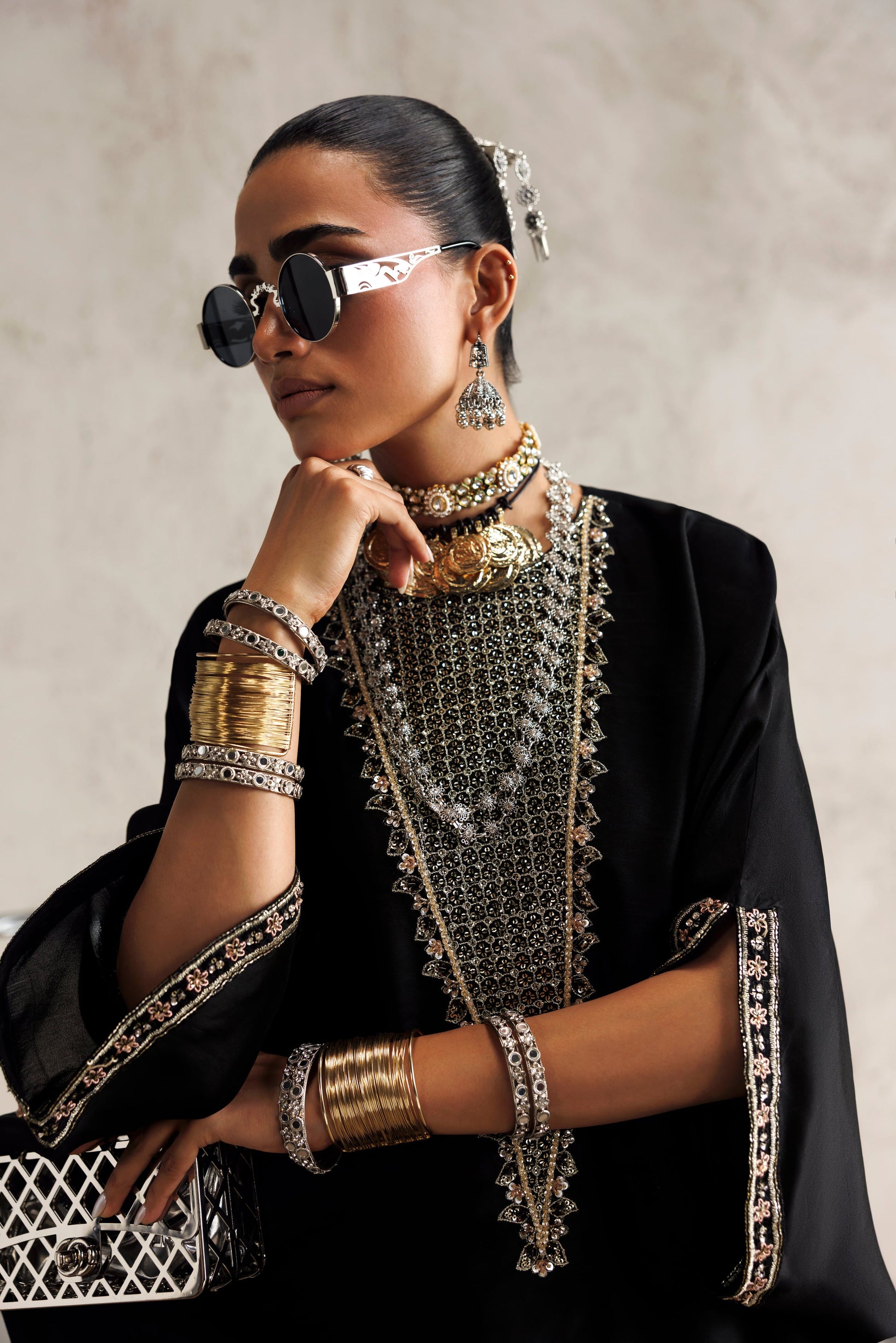 Akbar Aslam Koyal - stitched kaftan view 2