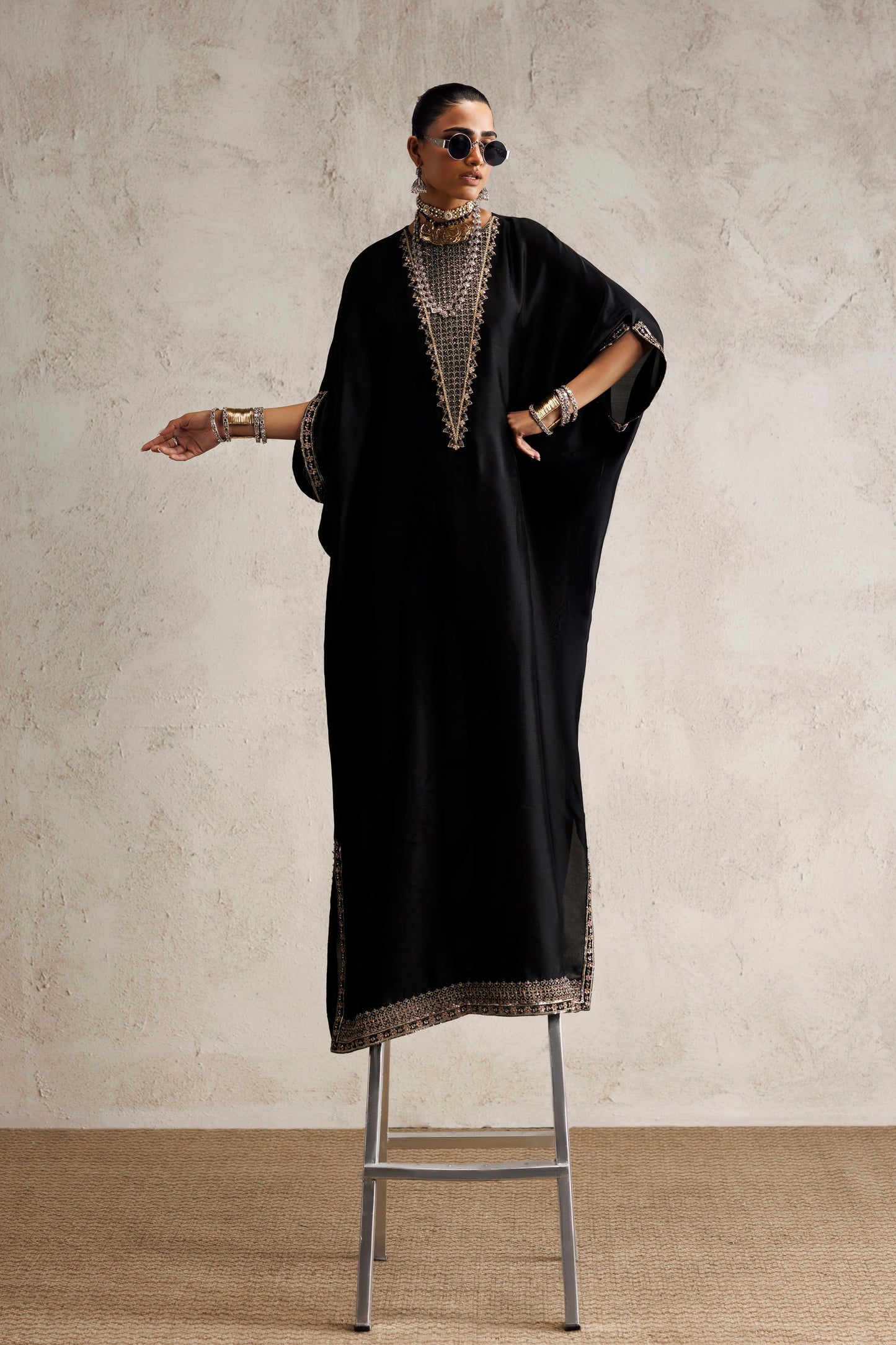 Akbar Aslam Koyal - stitched kaftan view 6