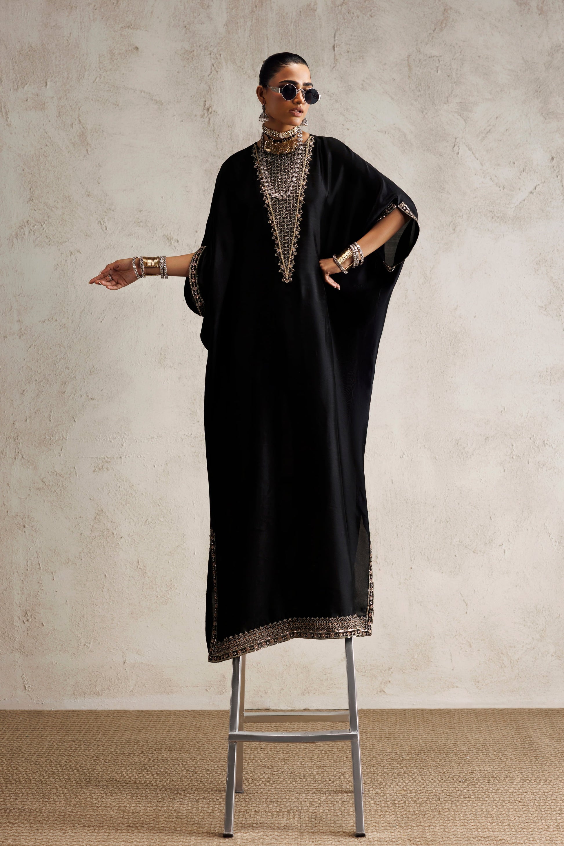 Akbar Aslam Koyal - stitched kaftan view 6