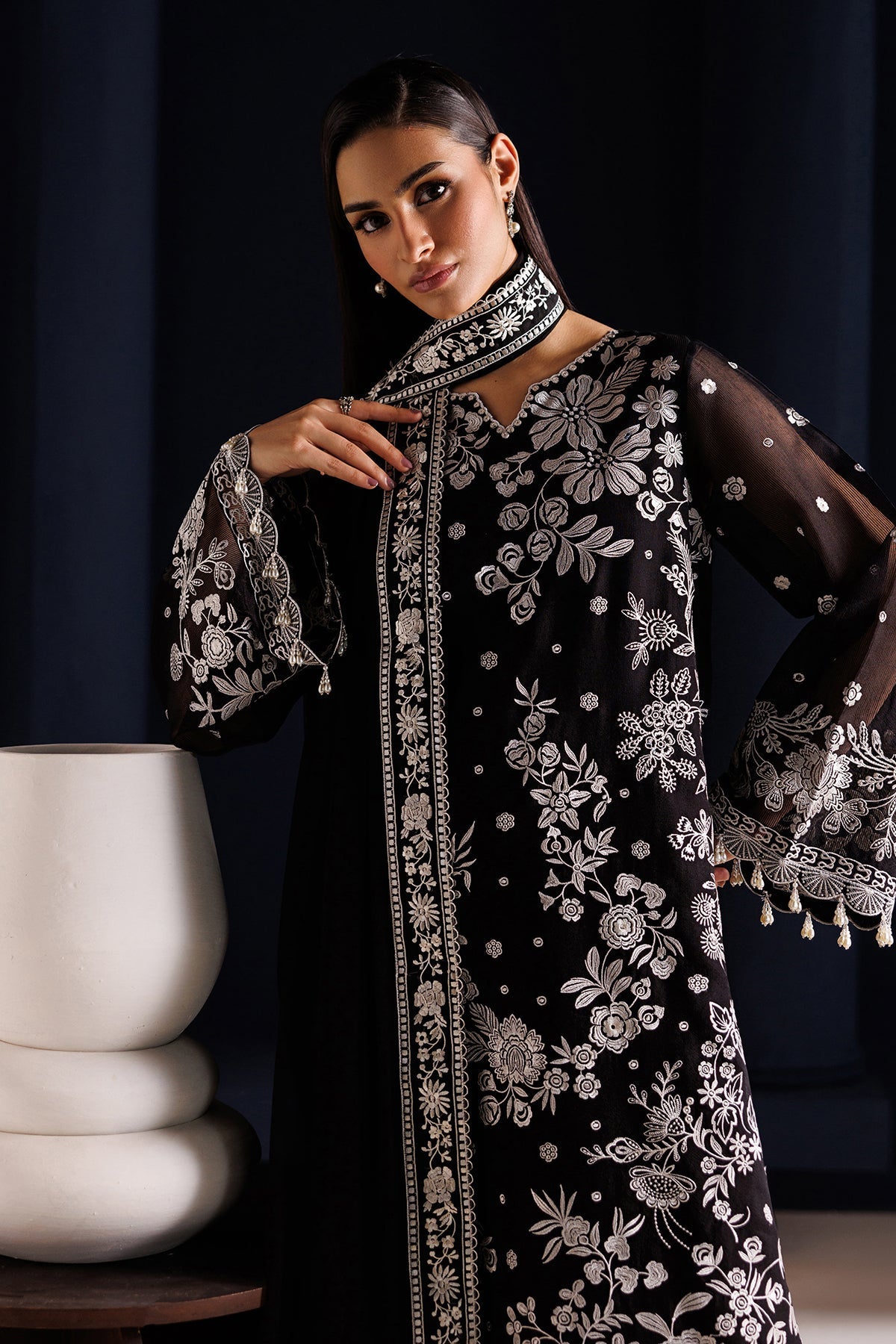 BAROQUE - EMBROIDERED COTTON NET SF-4441 — outfit view 6