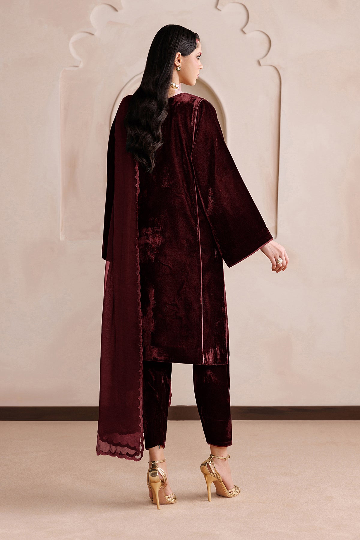BAROQUE - SOLID VELVET EN-1377 — outfit view 2