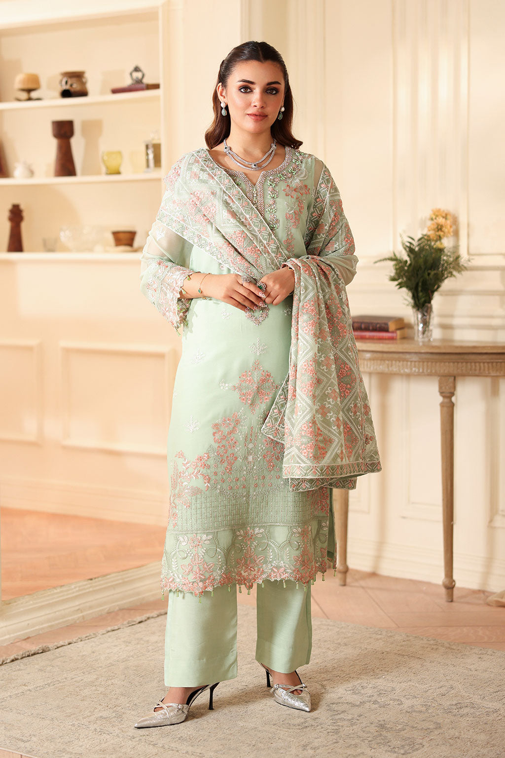 RAMSHA - T-407 — outfit view 3
