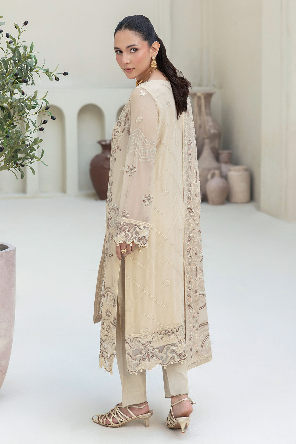 RAMSHA - T-502 — outfit view 2