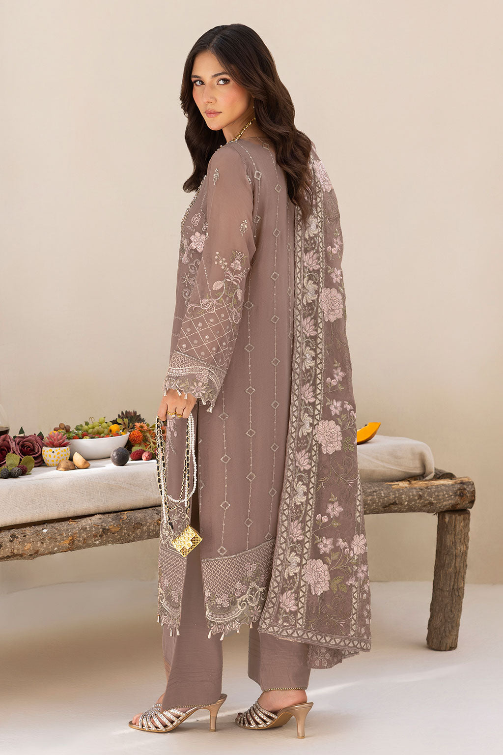 RAMSHA - T-504 — outfit view 2