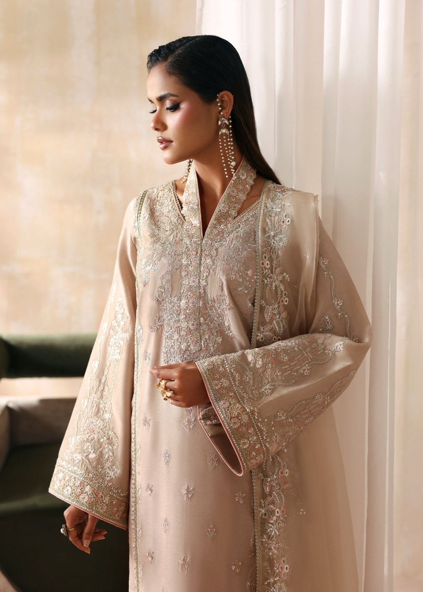 Kanwal Malik Hooria Rea Luxury Pret '26 Pakistani designer outfit look 2