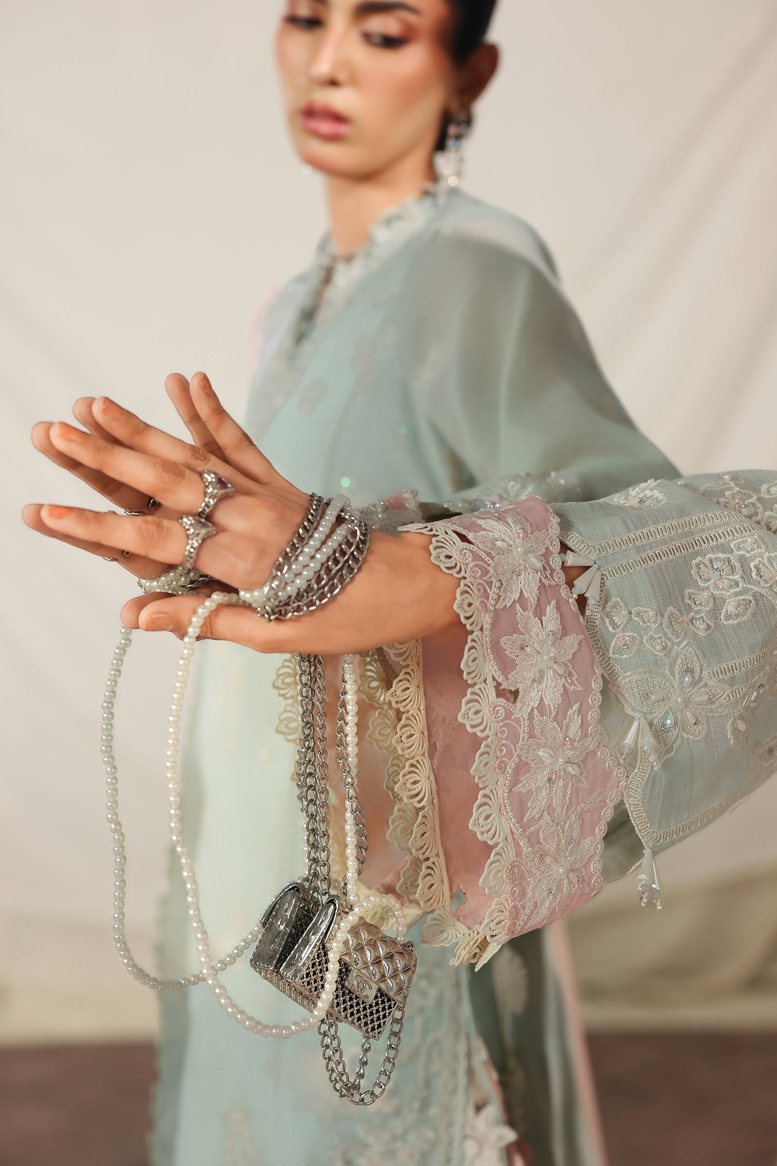 Qalamkar QLP-02 - Nazia Luxury Pret '26 Pakistani designer outfit look 4