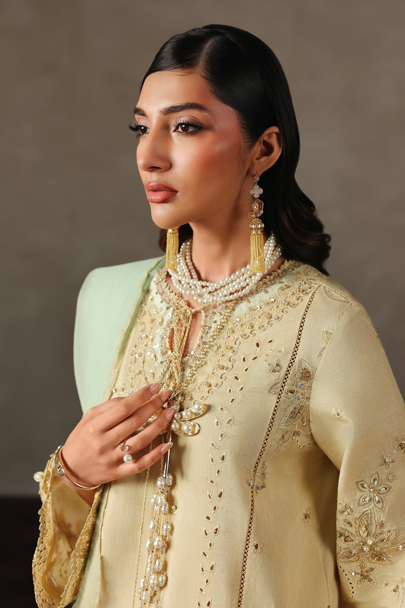 Qalamkar QLP-04 - Oriana Luxury Pret '26 Pakistani designer outfit look 4