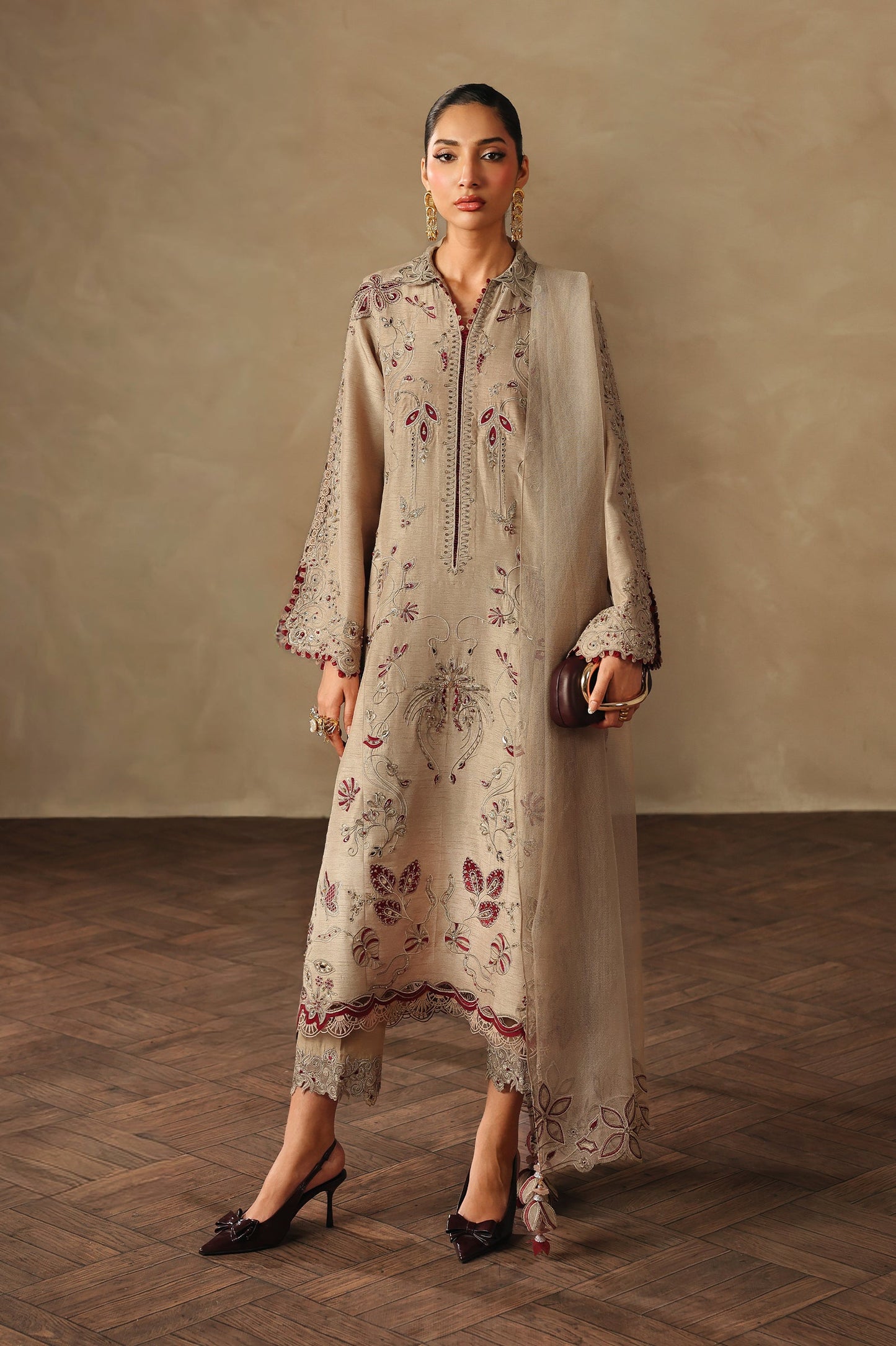 Qalamkar QLP-01 - Veena Luxury Pret '26 Pakistani designer outfit look 1