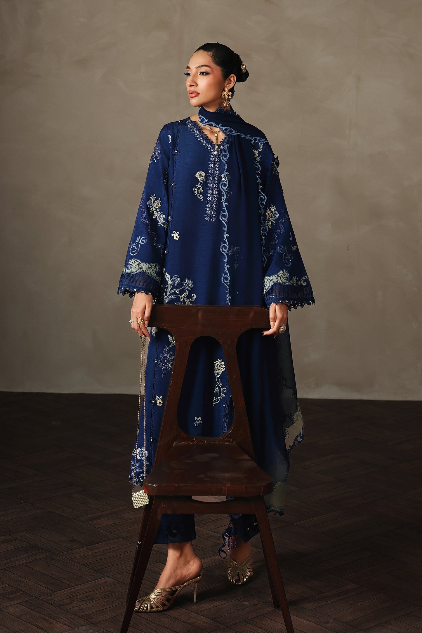 Qalamkar QLP-07 - Calina Luxury Pret '26 Pakistani designer outfit look 2