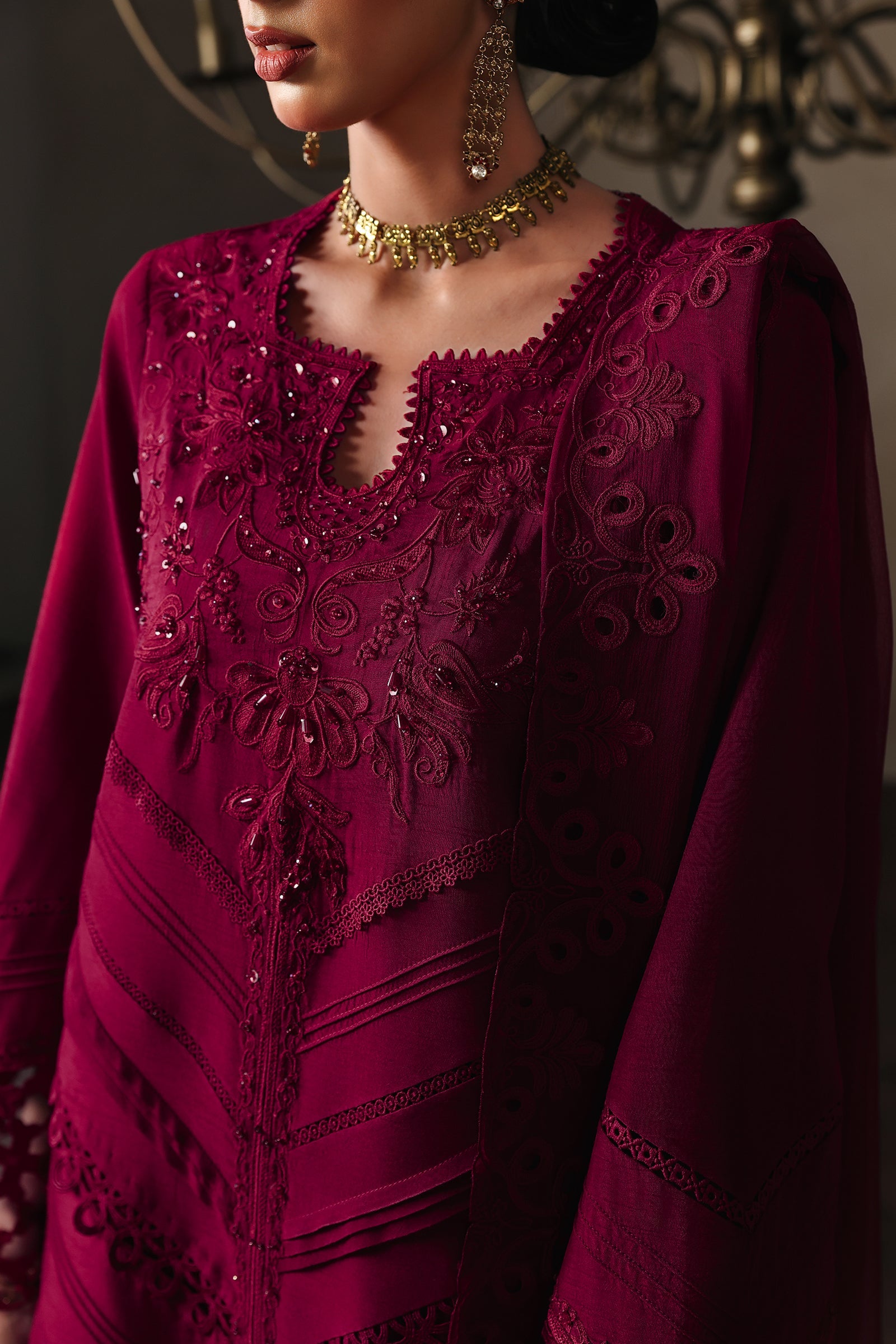 Qalamkar QLP-06 - Luna Luxury Pret '26 Pakistani designer outfit look 8