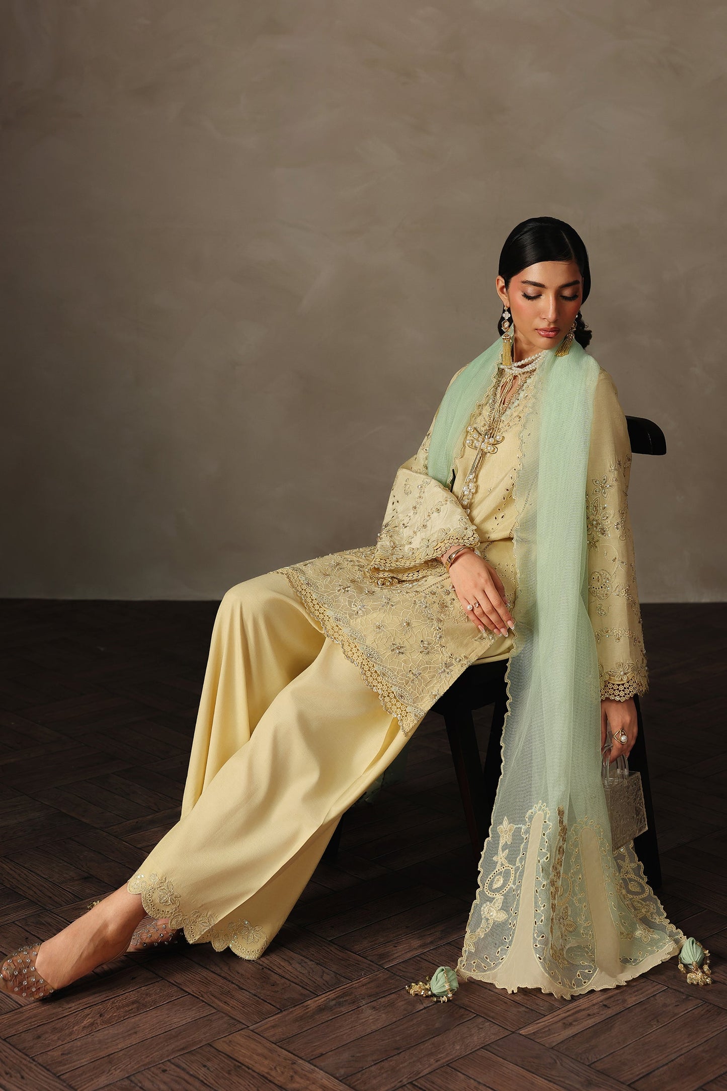 Qalamkar QLP-04 - Oriana Luxury Pret '26 Pakistani designer outfit look 7