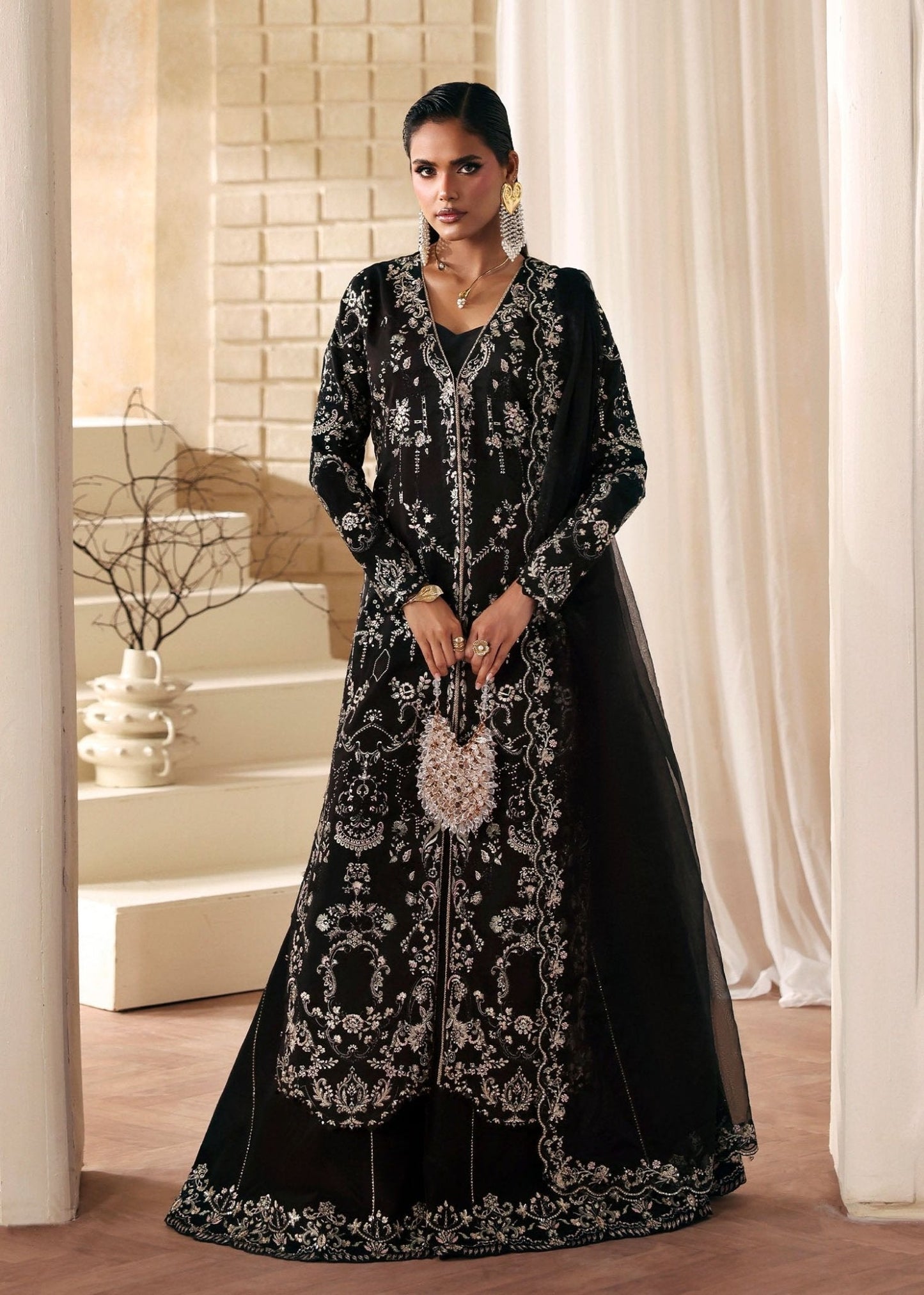 Kanwal Malik Mahsa Rea Luxury Pret '26 Pakistani designer outfit look 1