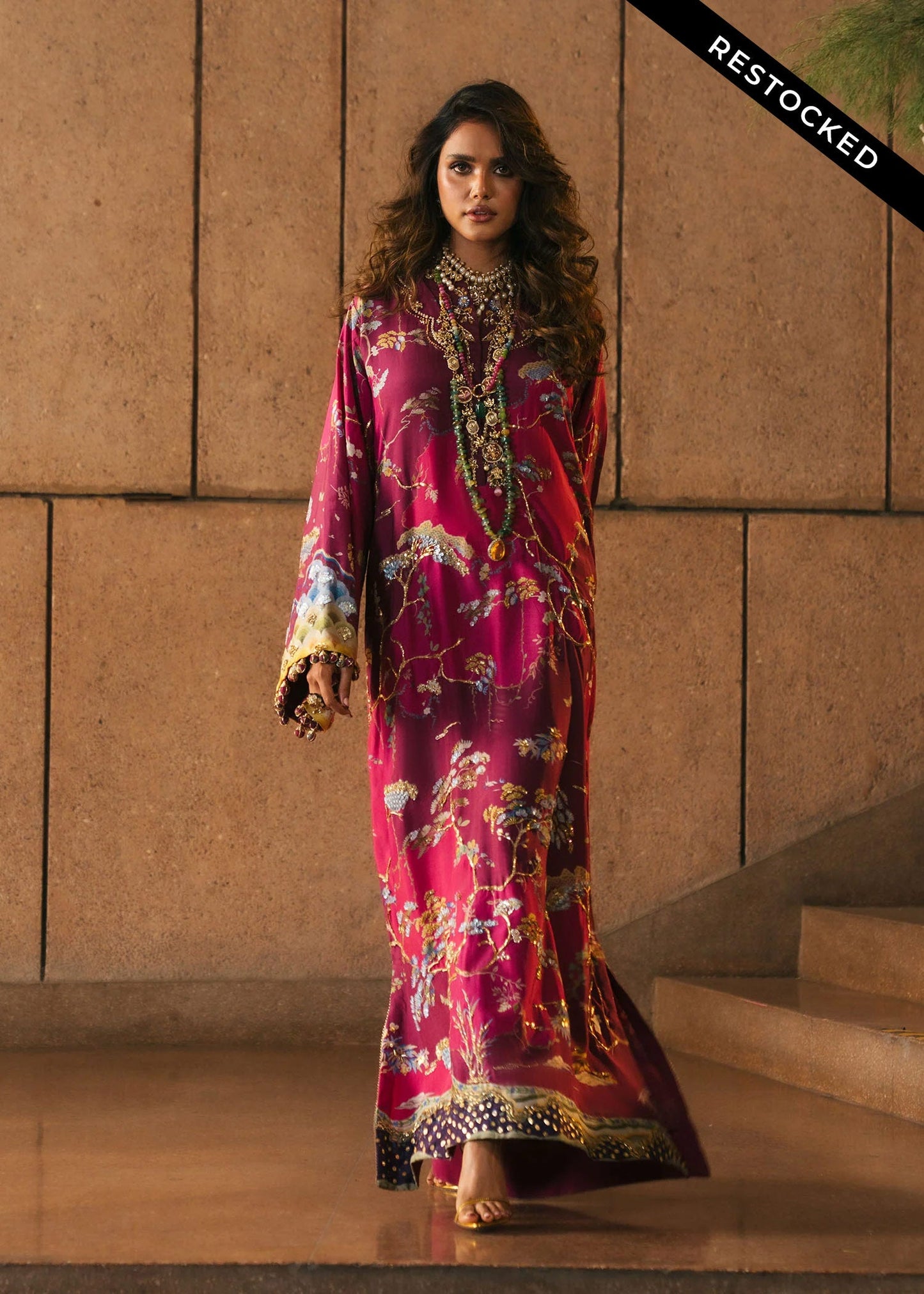 CRIMSON - LAILA PLUM