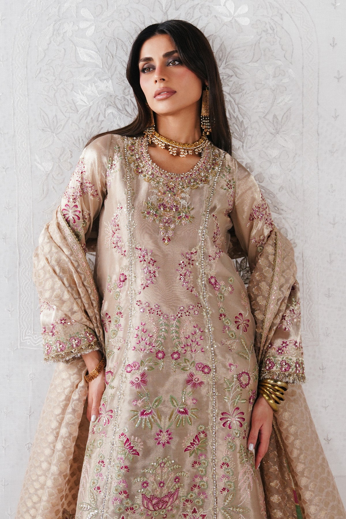 Saad Bin Shahzad Zari detail 3