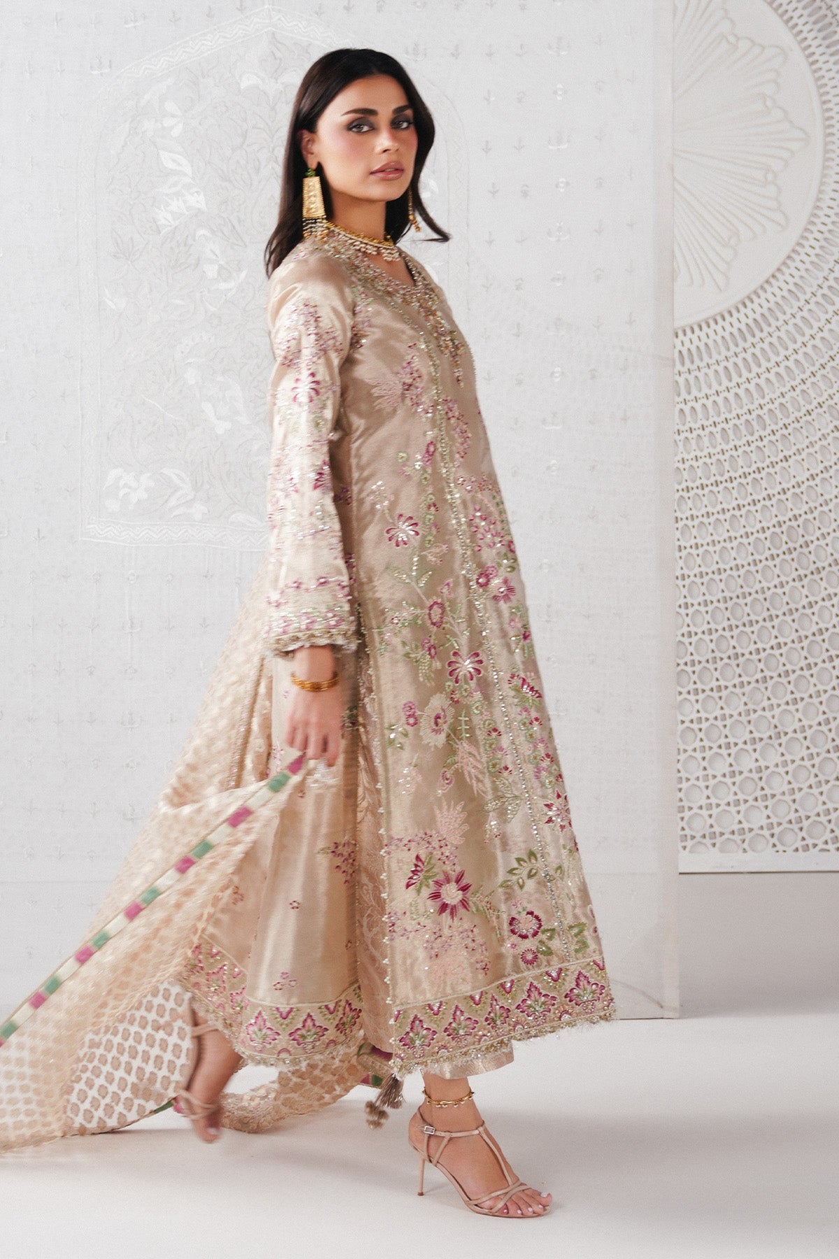 Saad Bin Shahzad Zari detail 5